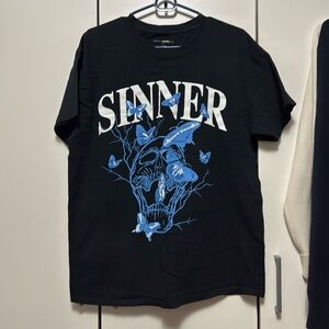 Selling clothes new condition 
Brand - Fashion Nova Men 
Size - Large